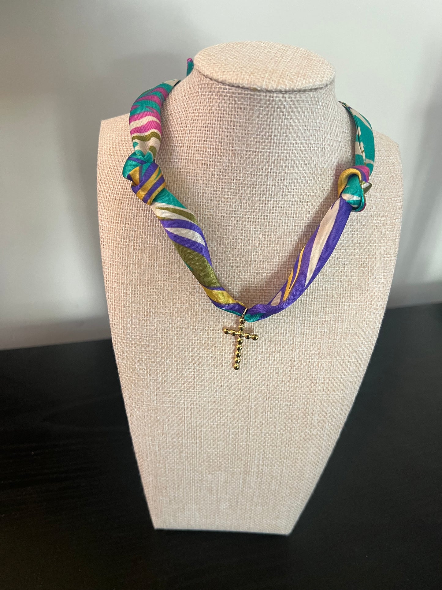 Pardi Scarf Necklace