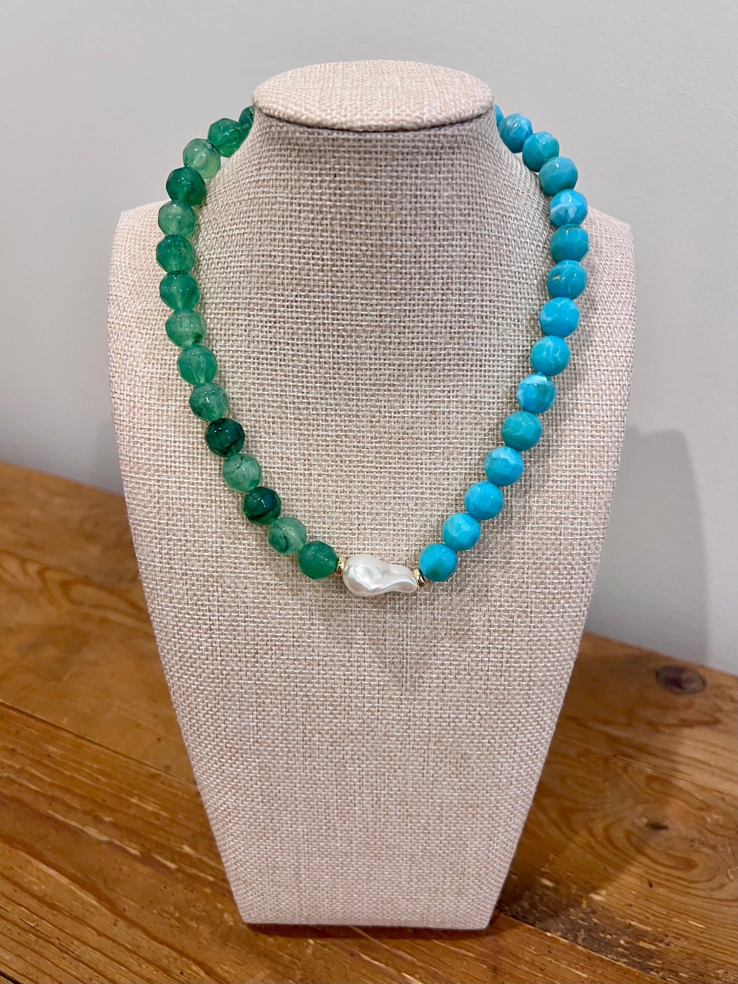 Pearl Moment Beaded Necklace