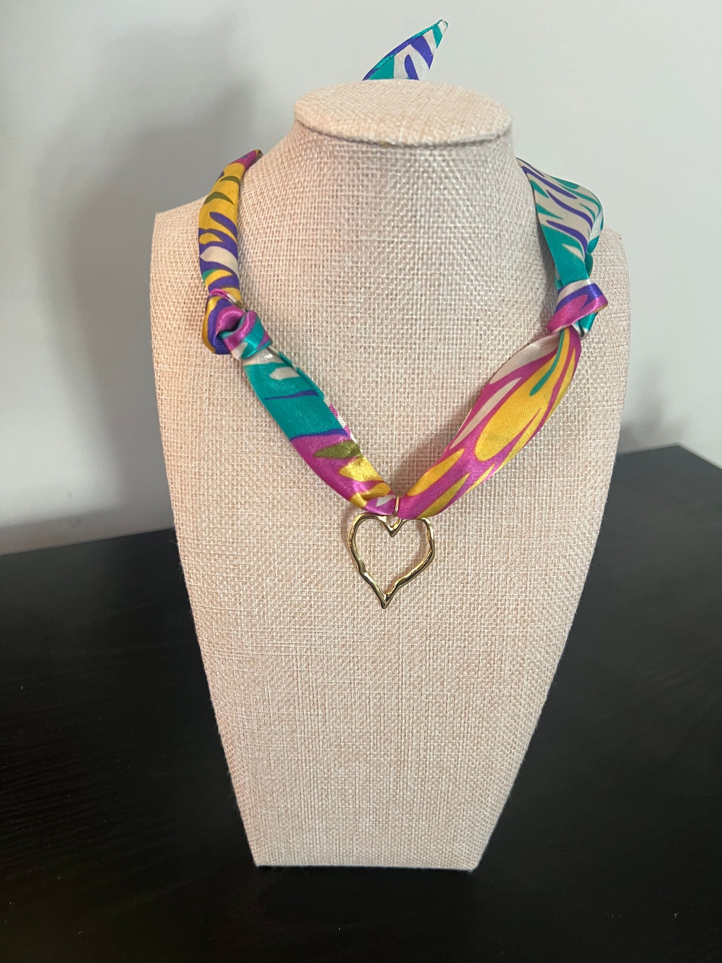 Pardi Scarf Necklace